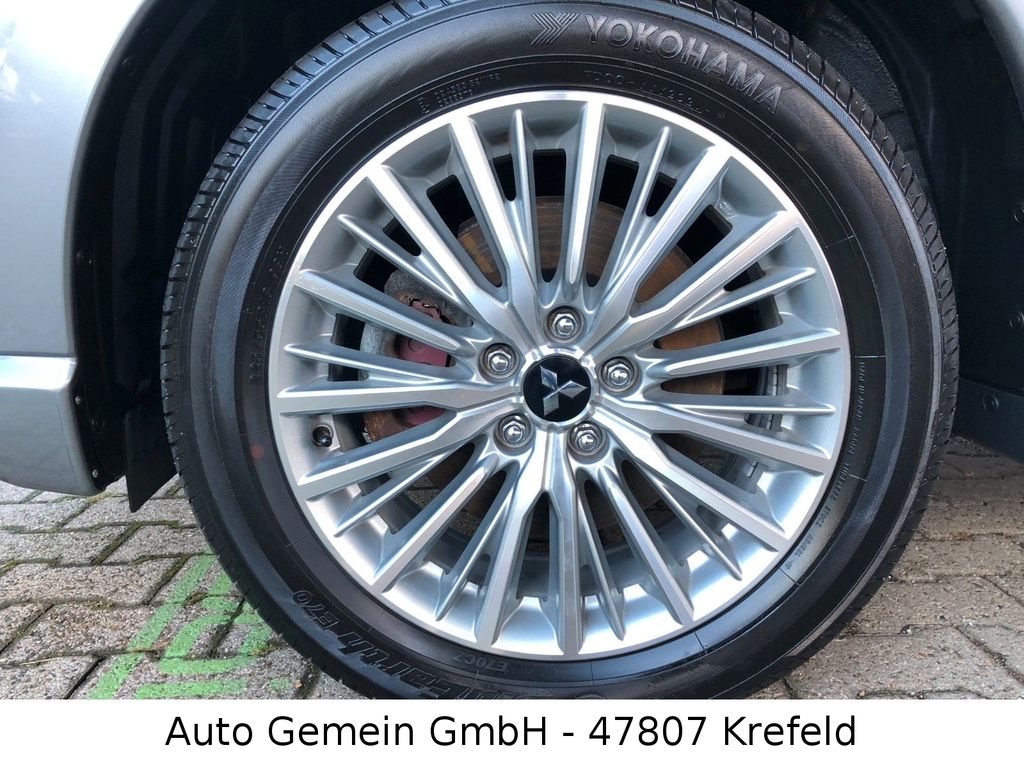 Mitsubishi Plug-in Hybrid Outlander 2019