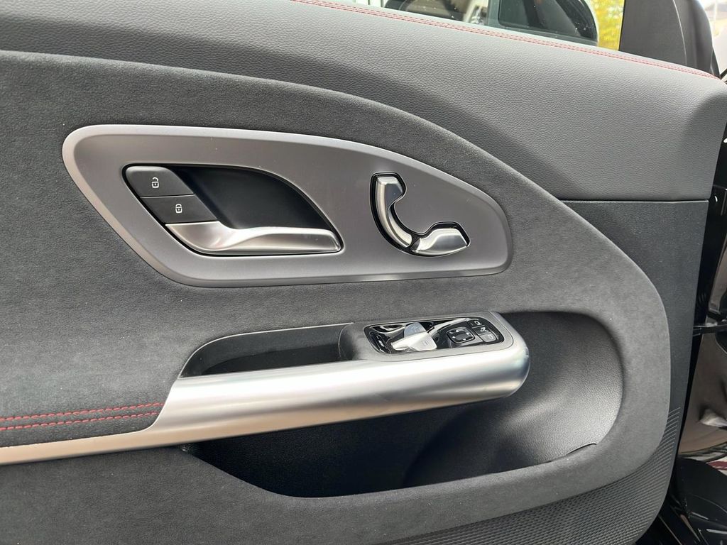 Mercedes-Benz CLA 250 2025