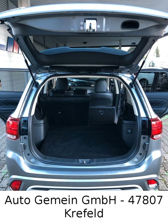 Mitsubishi Plug-in Hybrid Outlander 2019