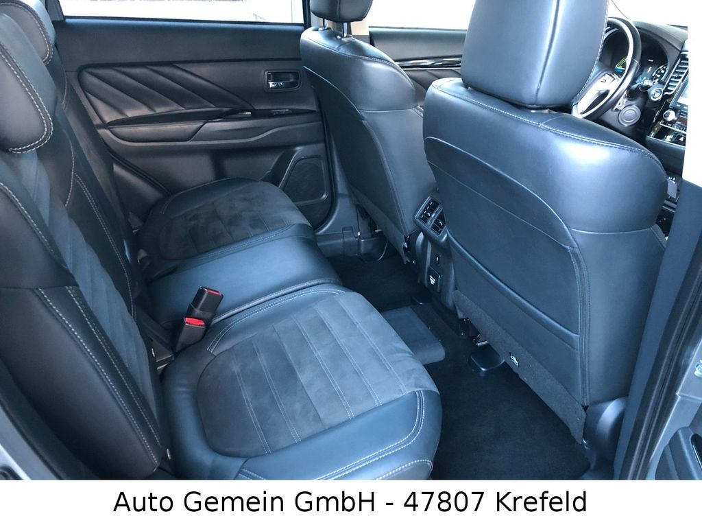 Mitsubishi Plug-in Hybrid Outlander 2019