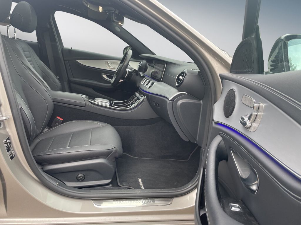 Mercedes-Benz E 220 2022