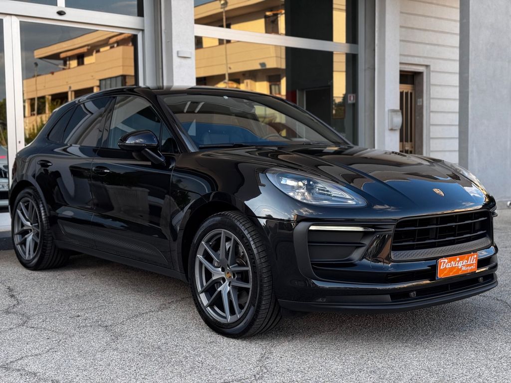 Porsche Macan 2022