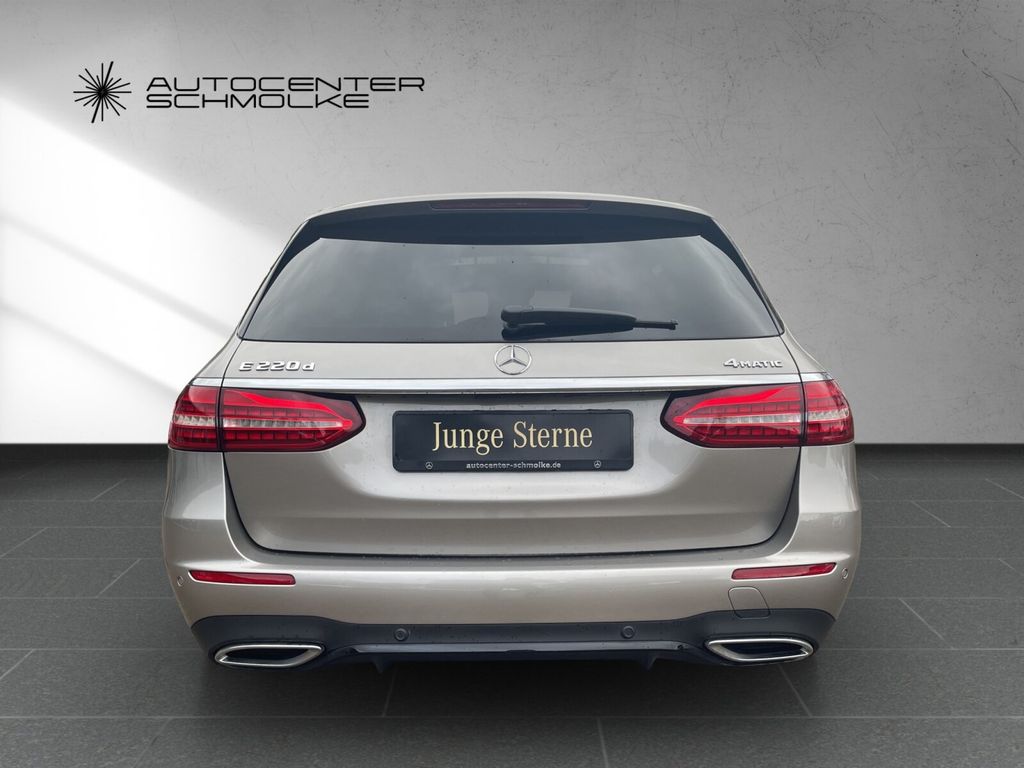 Mercedes-Benz E 220 2022