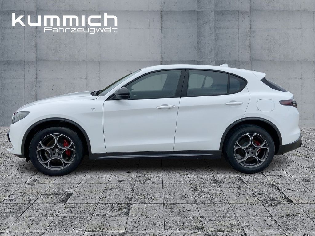 Alfa Romeo Stelvio 2023
