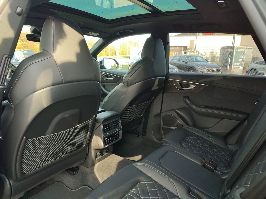 Audi SQ8 2022