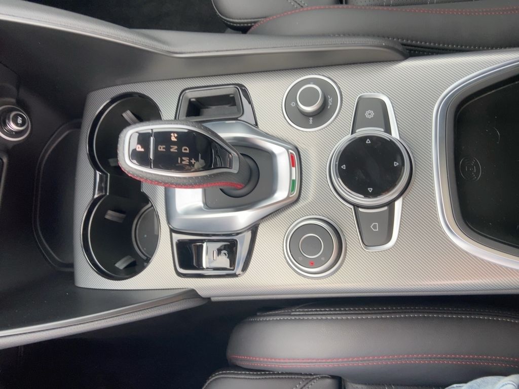 Alfa Romeo Giulia 2024