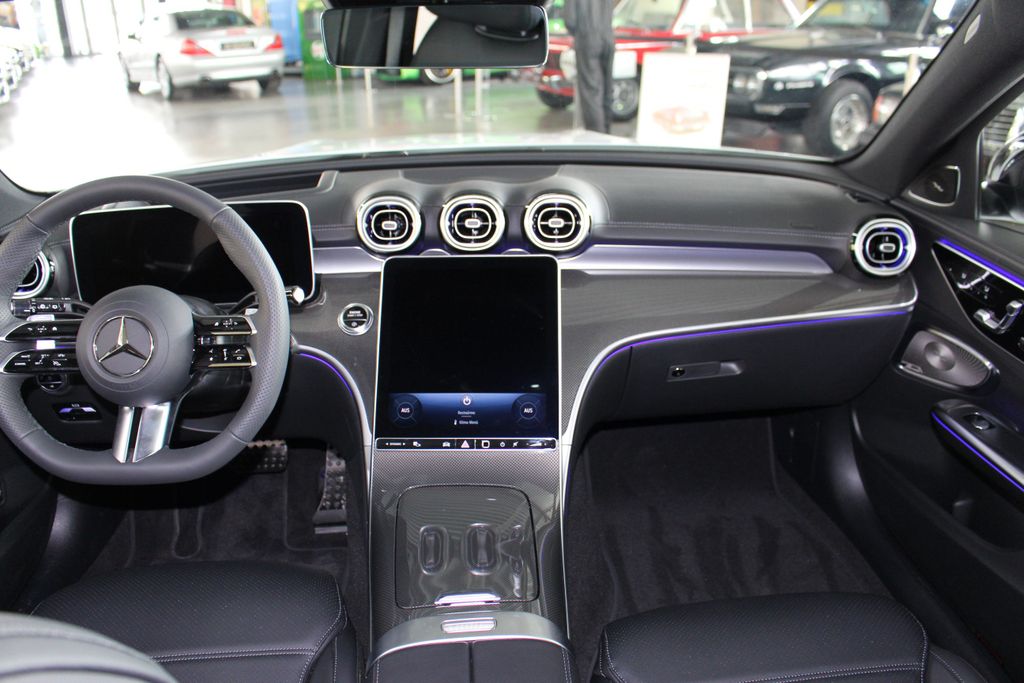 Mercedes-Benz C 220 2025