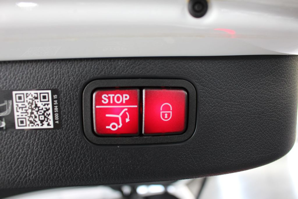 Mercedes-Benz C 220 2025