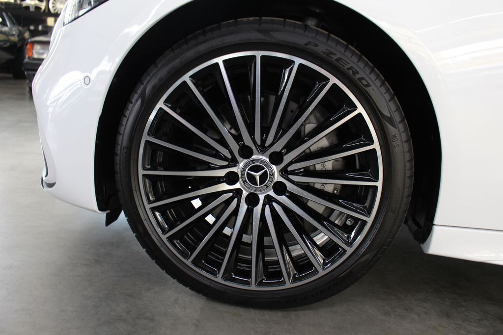 Mercedes-Benz C 220 2025