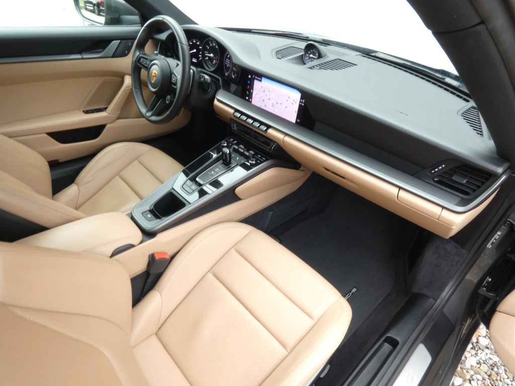 Porsche 992 2021