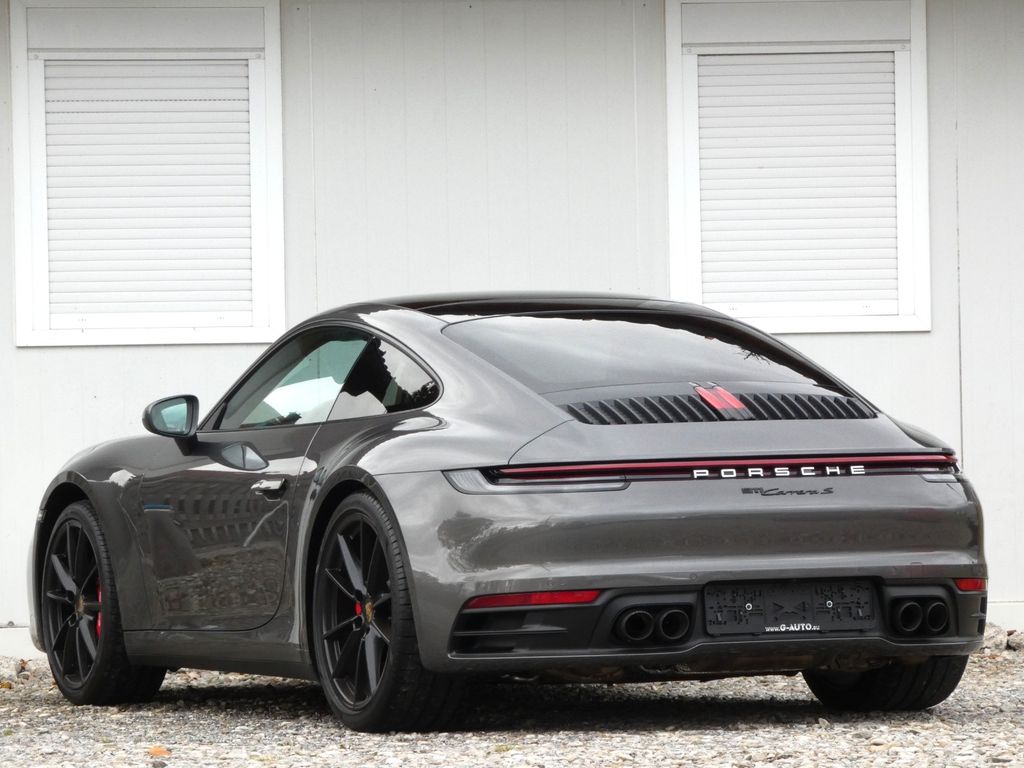 Porsche 992 2021