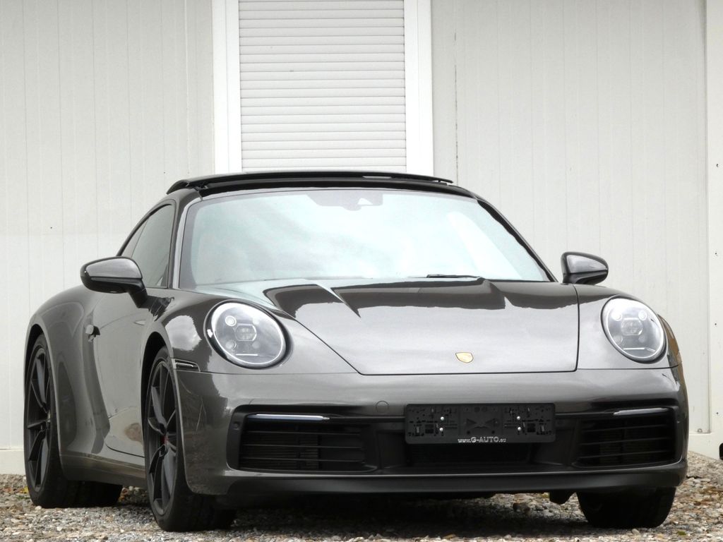 Porsche 992 2021