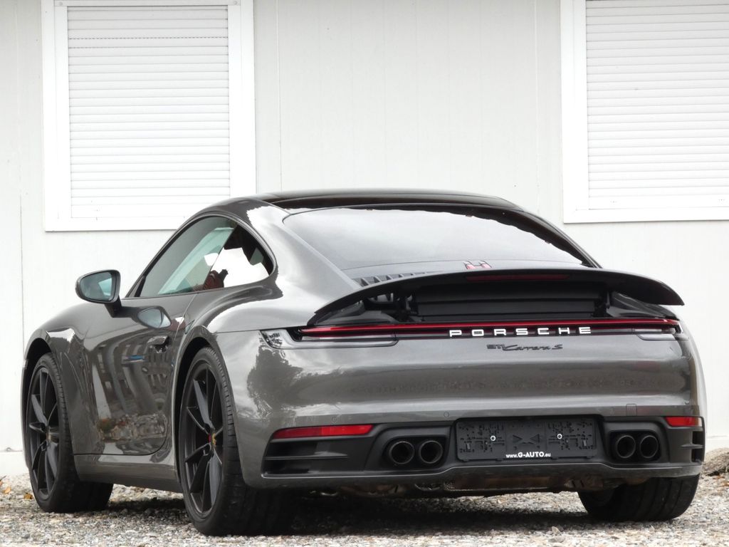 Porsche 992 2021