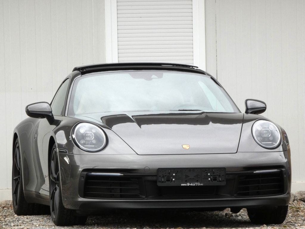 Porsche 992 2021