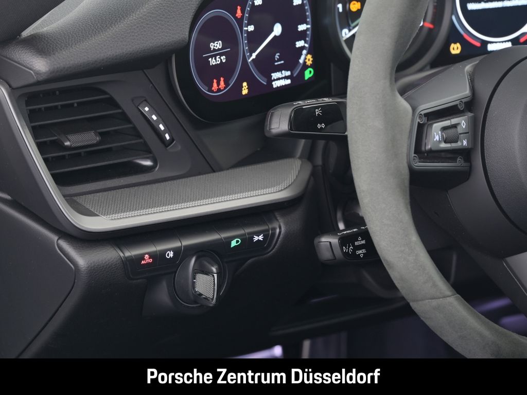 Porsche 992 2024