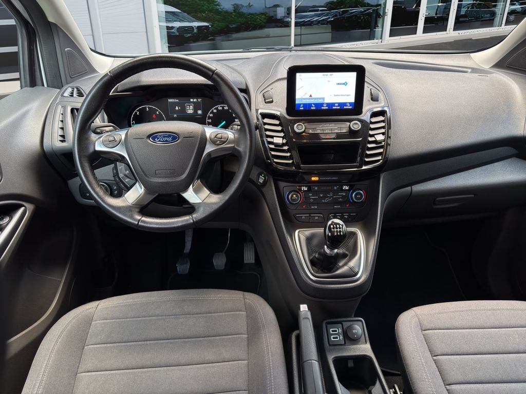 Ford Grand Tourneo 2021