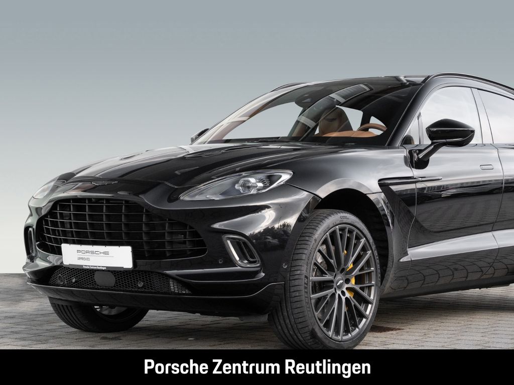 Aston Martin DBX 2022