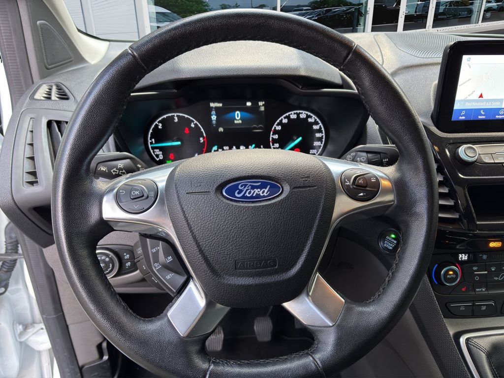 Ford Grand Tourneo 2021