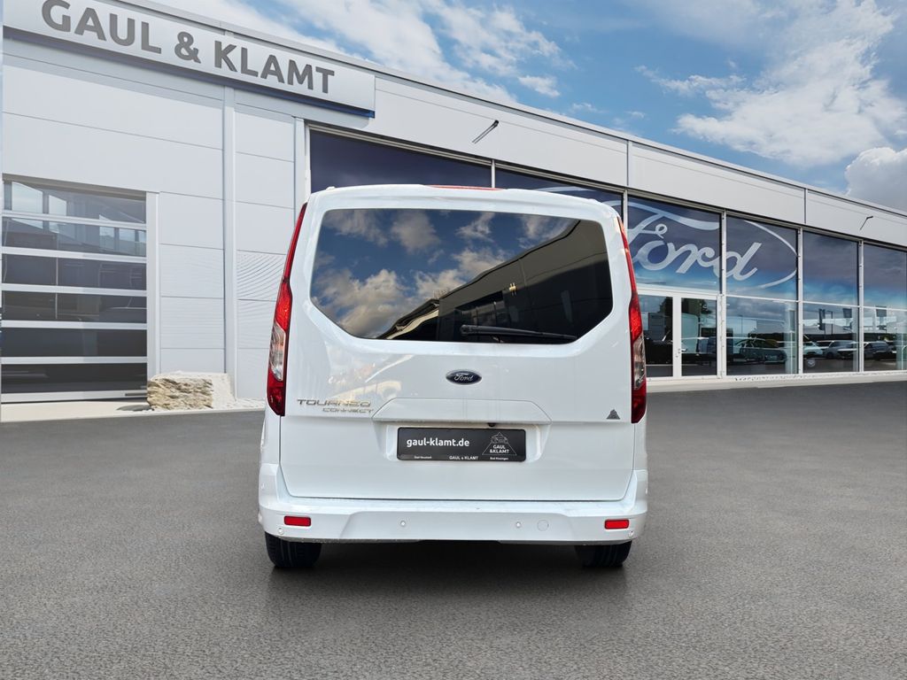Ford Grand Tourneo 2021