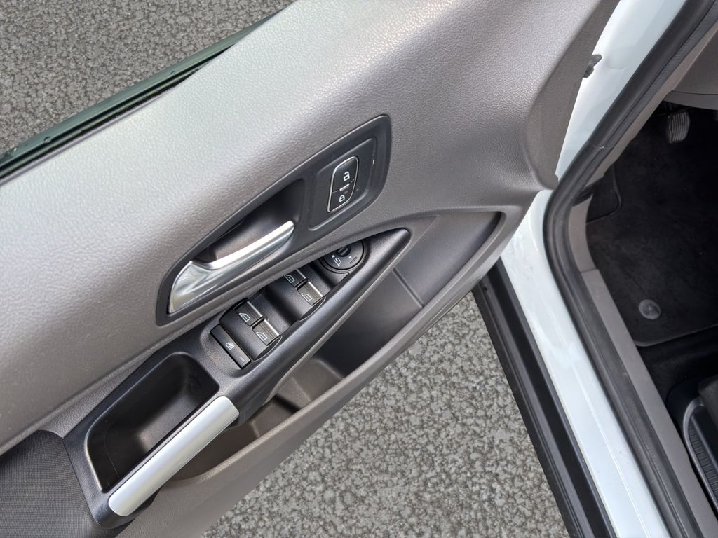 Ford Grand Tourneo 2021