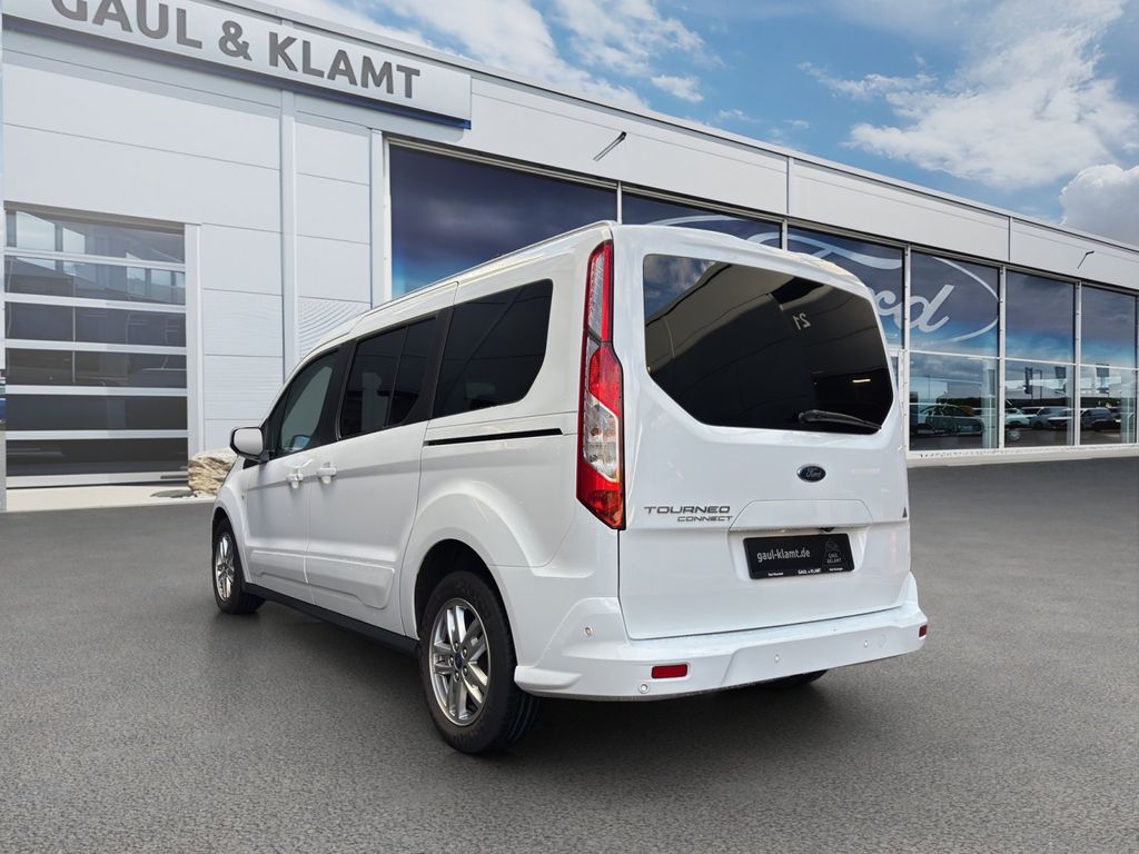 Ford Grand Tourneo 2021