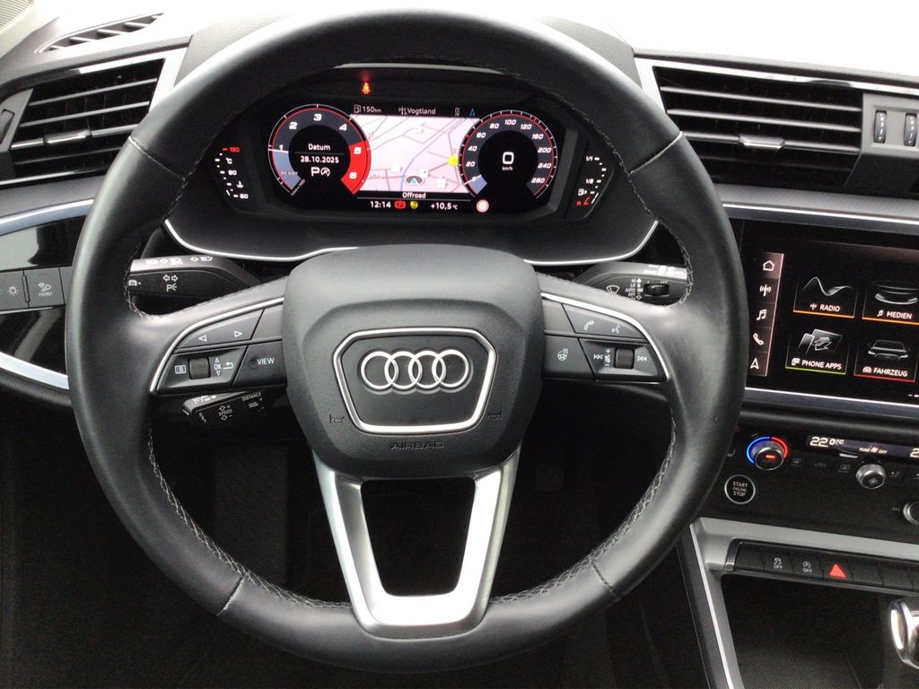 Audi Q3 2021