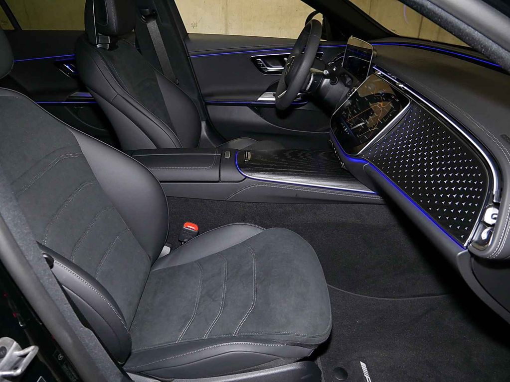 Mercedes-Benz E 200 2025