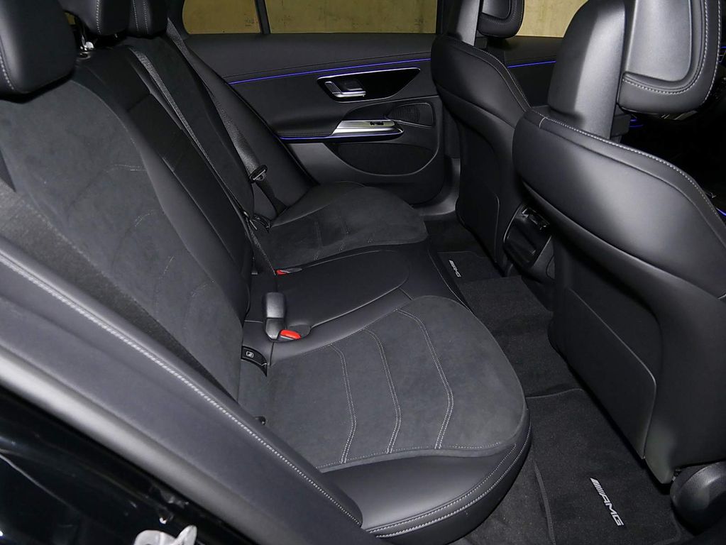 Mercedes-Benz E 200 2025