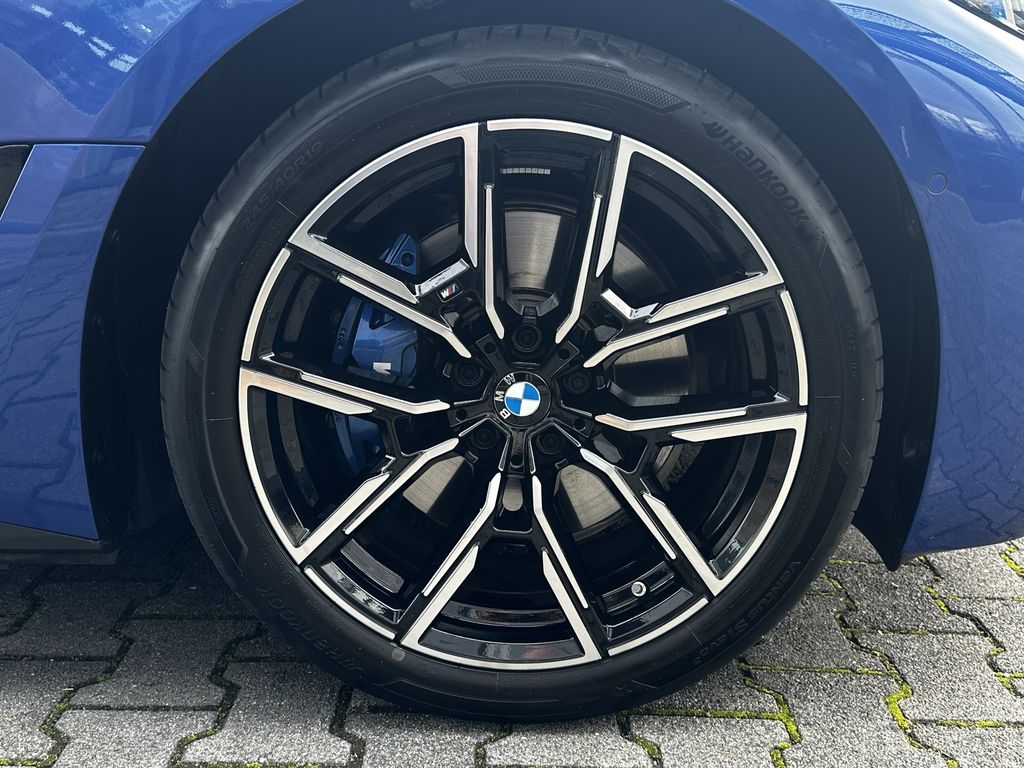 BMW i4 2025