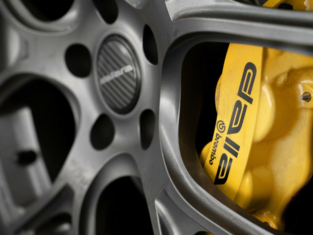 Dallara Stradale 2019