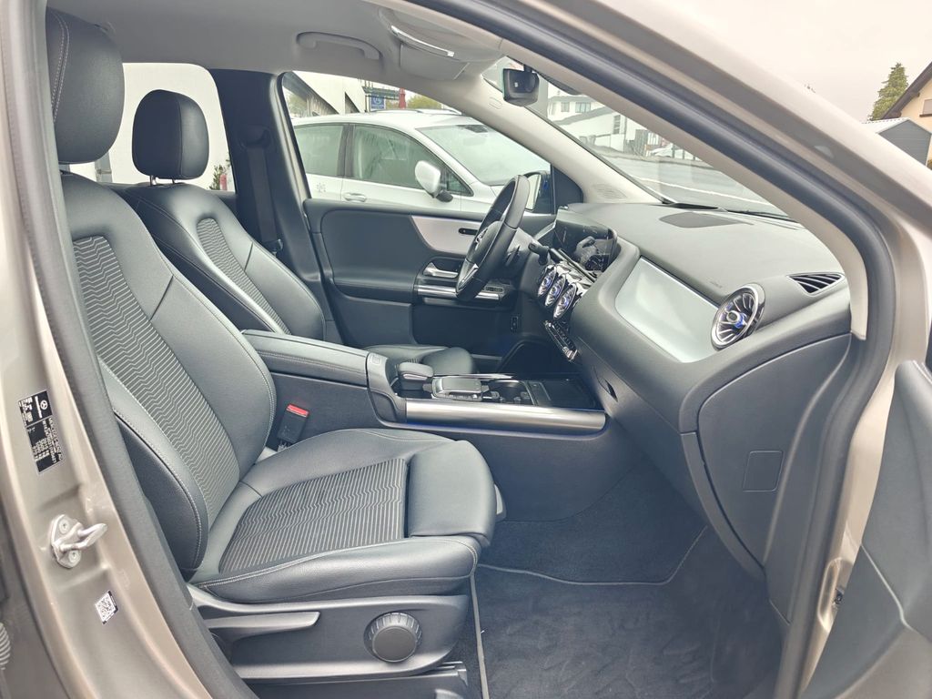 Mercedes-Benz B 180 2020