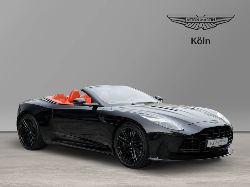 Aston Martin DB12 2024