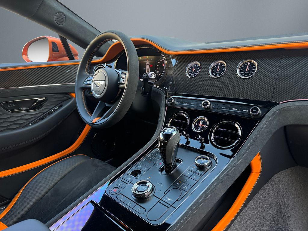 Bentley Continental GT 2024