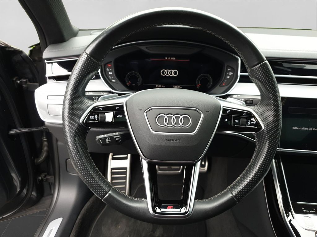 Audi A8 2022