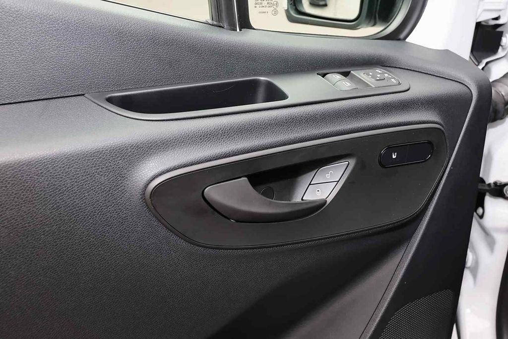 Mercedes-Benz Sprinter 2025