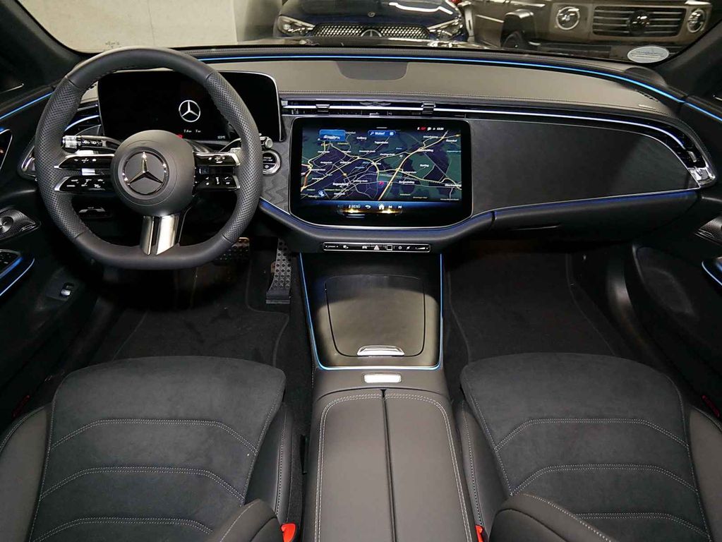 Mercedes-Benz E 220 2025