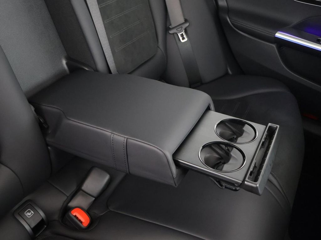 Mercedes-Benz C 220 2025