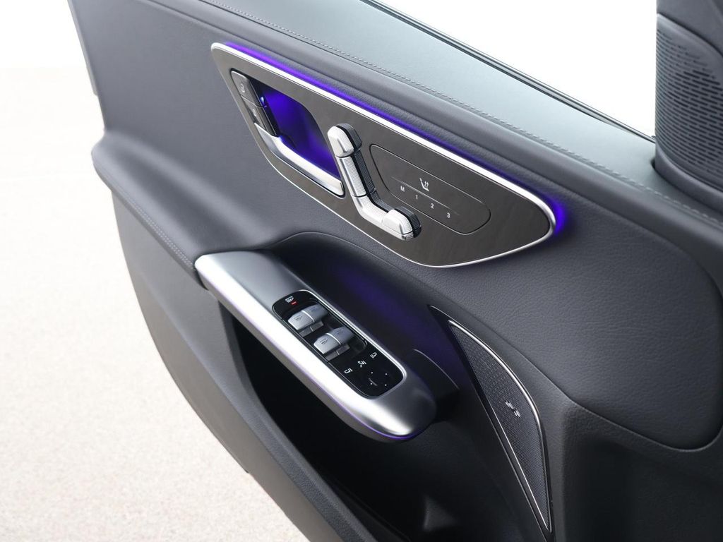 Mercedes-Benz C 220 2025