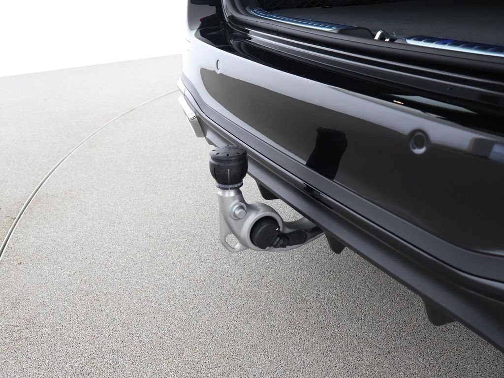 Mercedes-Benz C 220 2025