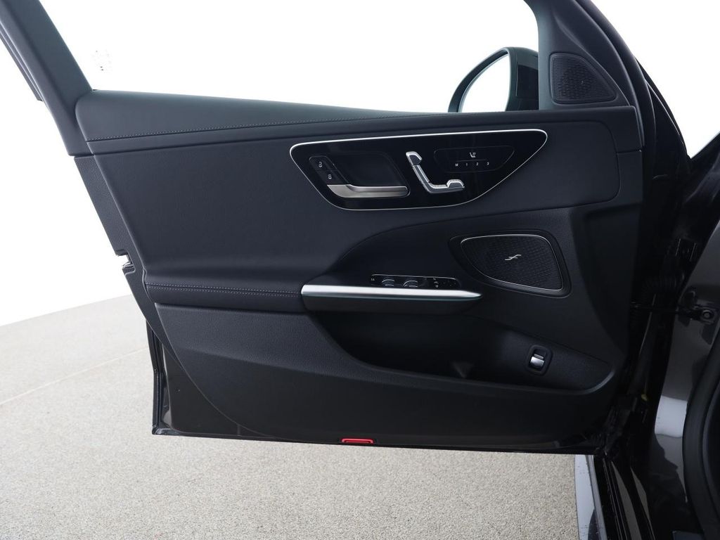 Mercedes-Benz C 220 2025