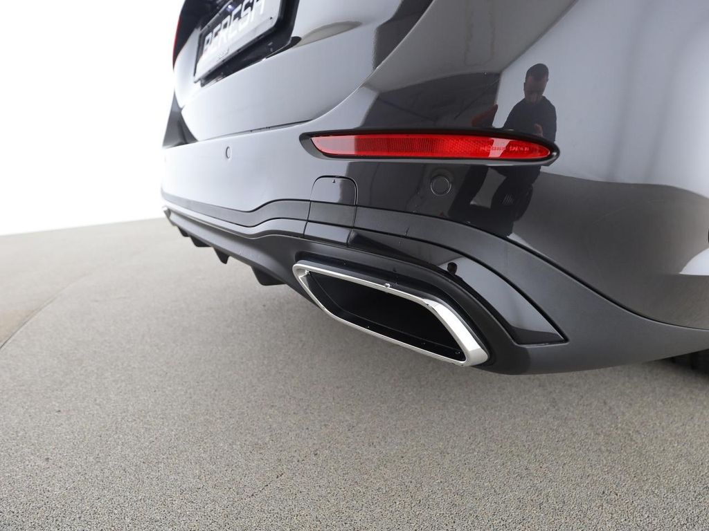 Mercedes-Benz C 220 2025