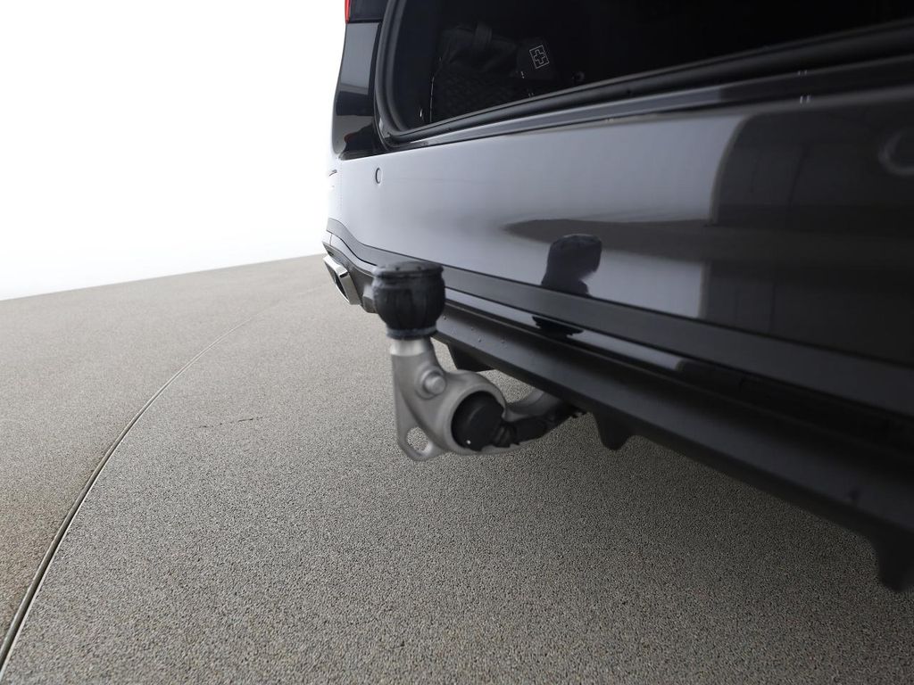 Mercedes-Benz C 220 2025