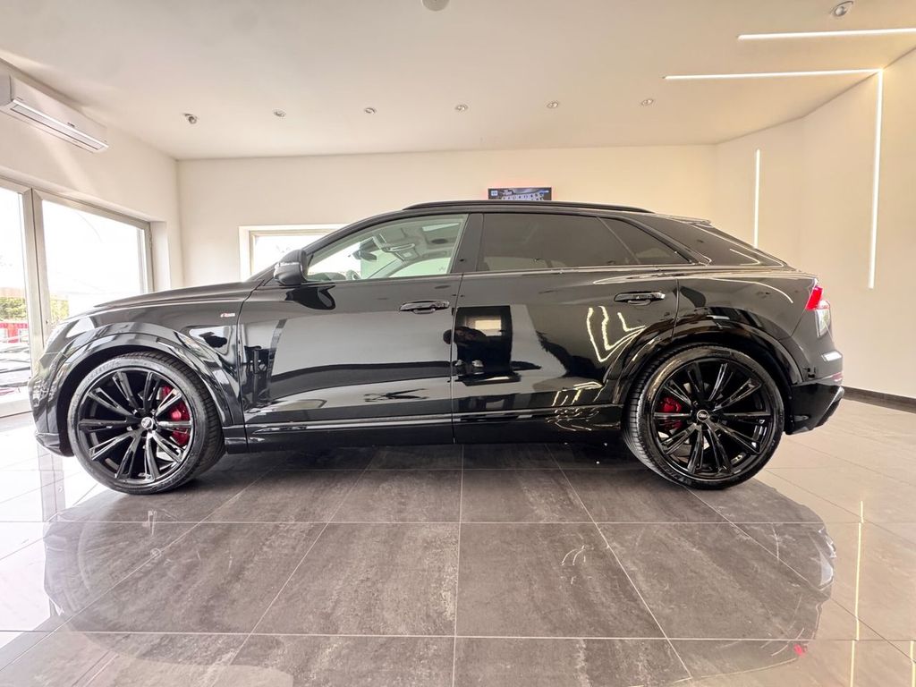 Audi Q8 2022