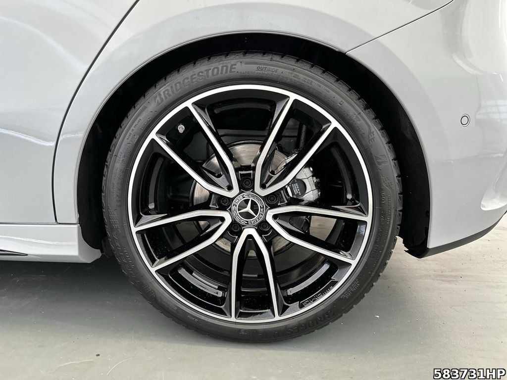 Mercedes-Benz A 200 2025