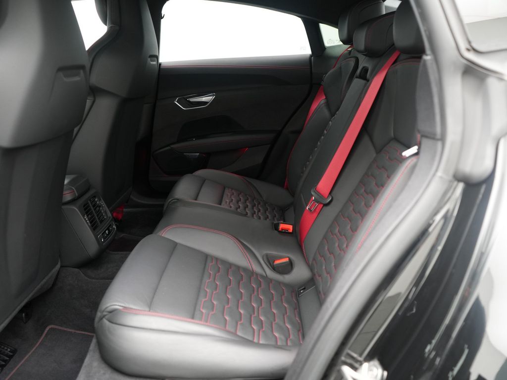 Audi RS e-tron GT 2022