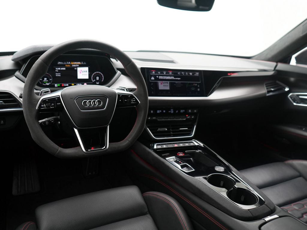 Audi RS e-tron GT 2022