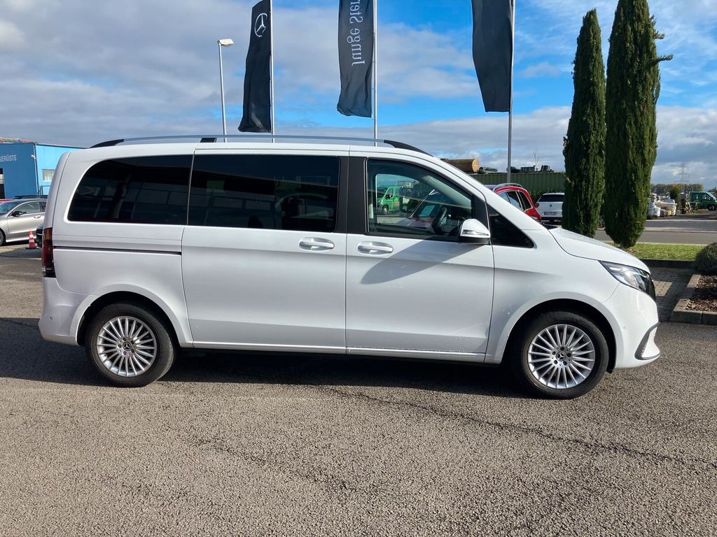 Mercedes-Benz V 220 2025