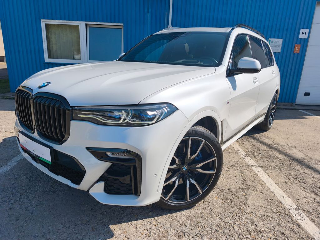 BMW X7 2021