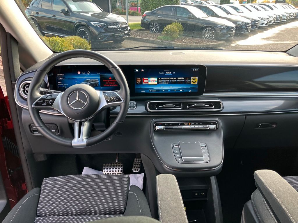 Mercedes-Benz V 220 2024