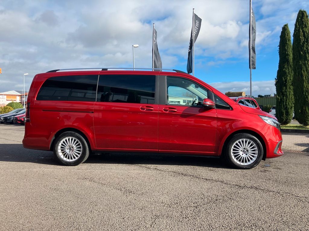 Mercedes-Benz V 220 2024
